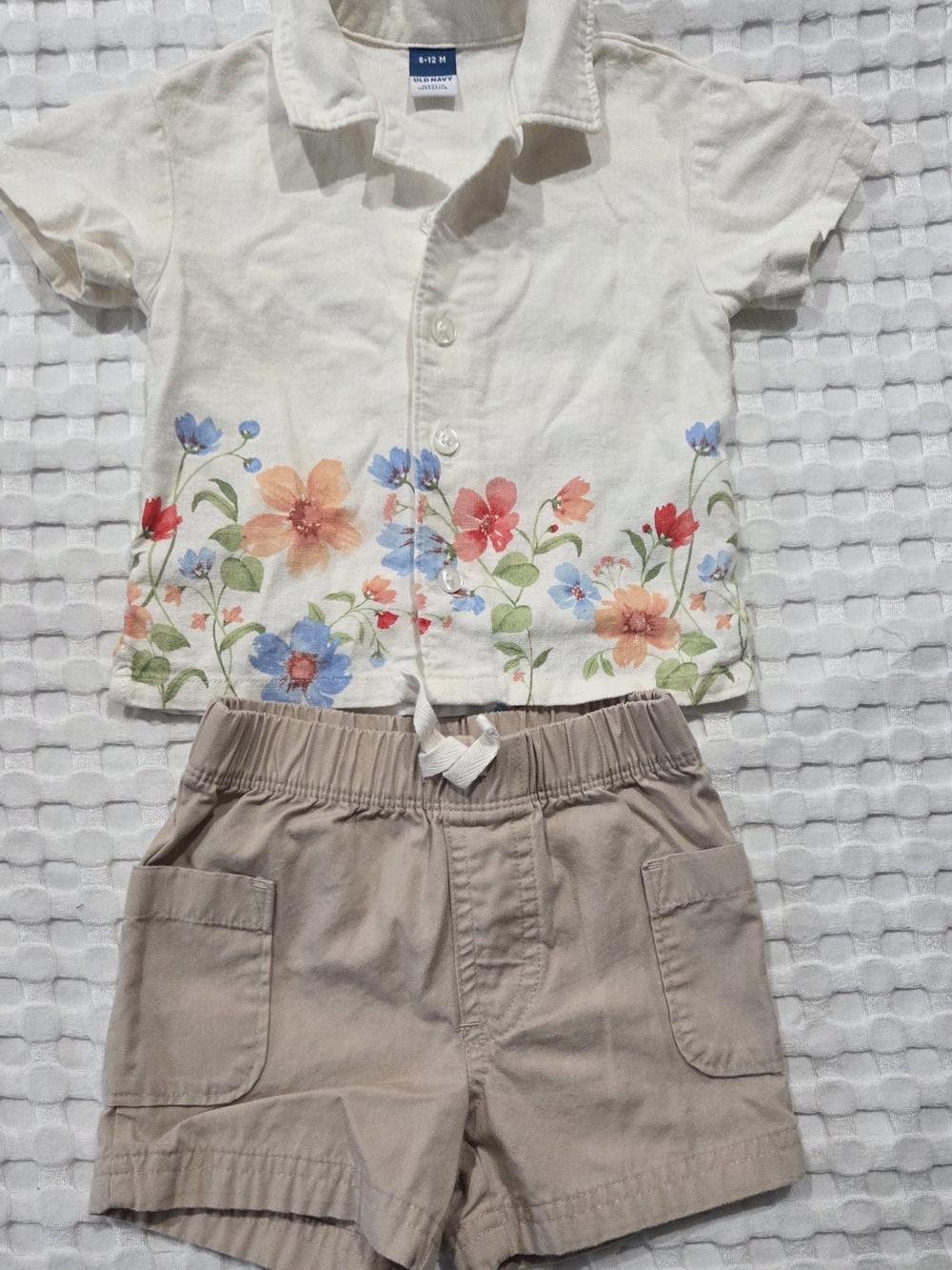 Old Navy Cream Floral Button-Down Top with Tan Shorts